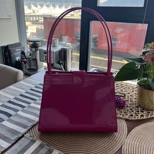 Chic Fuchsia Shoulder Bag